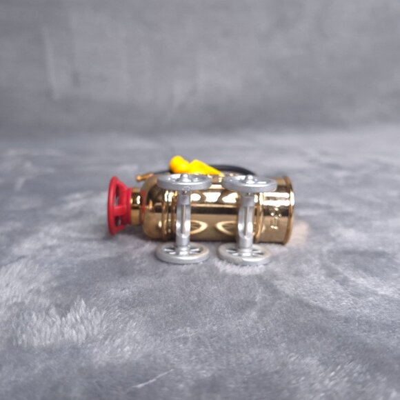 Vintage Hallmark Keepsake Ornament Firefighter Mouse On Fire Truck 1998 - Picture 6 of 8